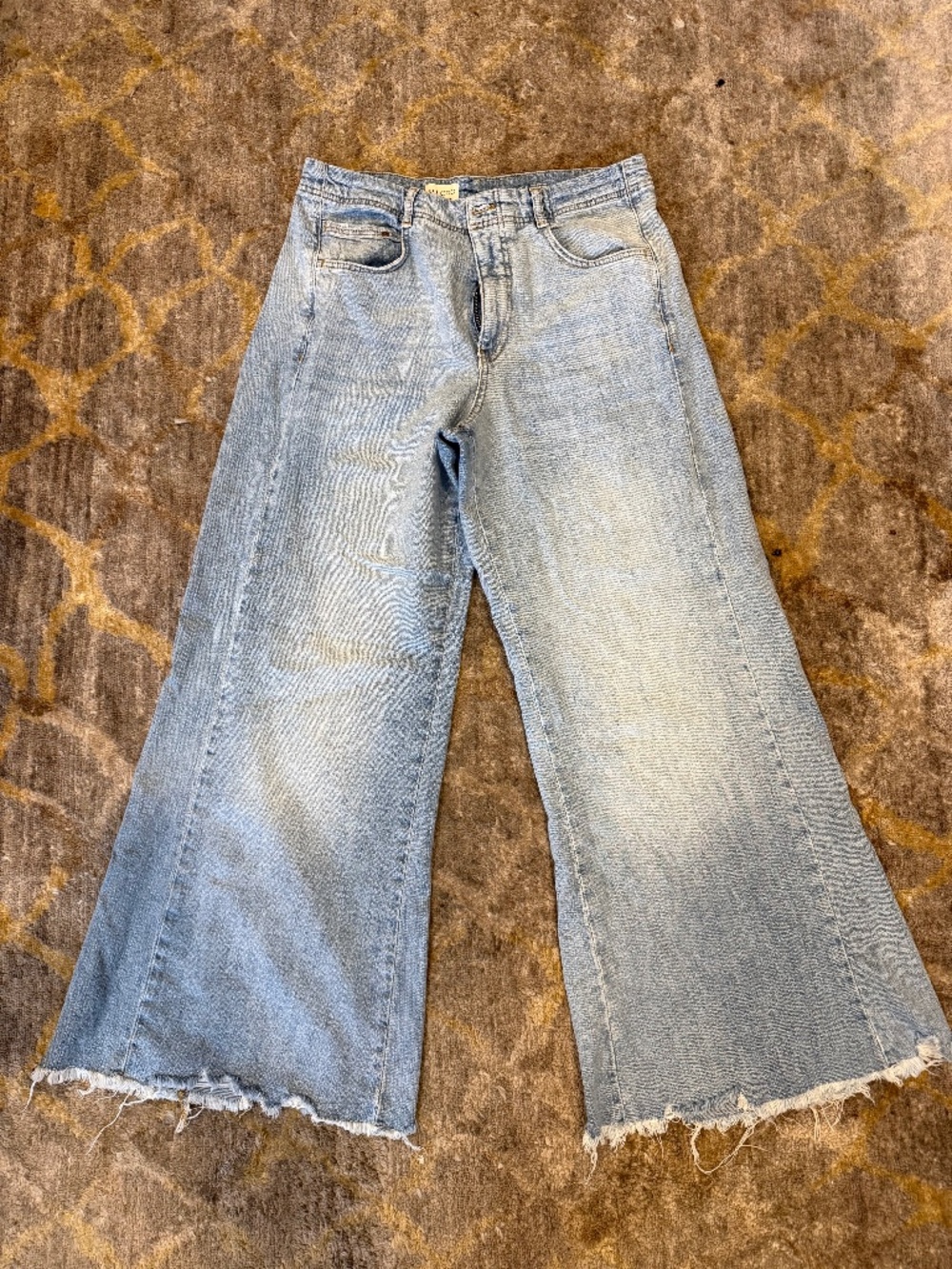 Anthropologie Pilcro High Rise Wide Leg Raw Hem Jeans Light Wash Size 29